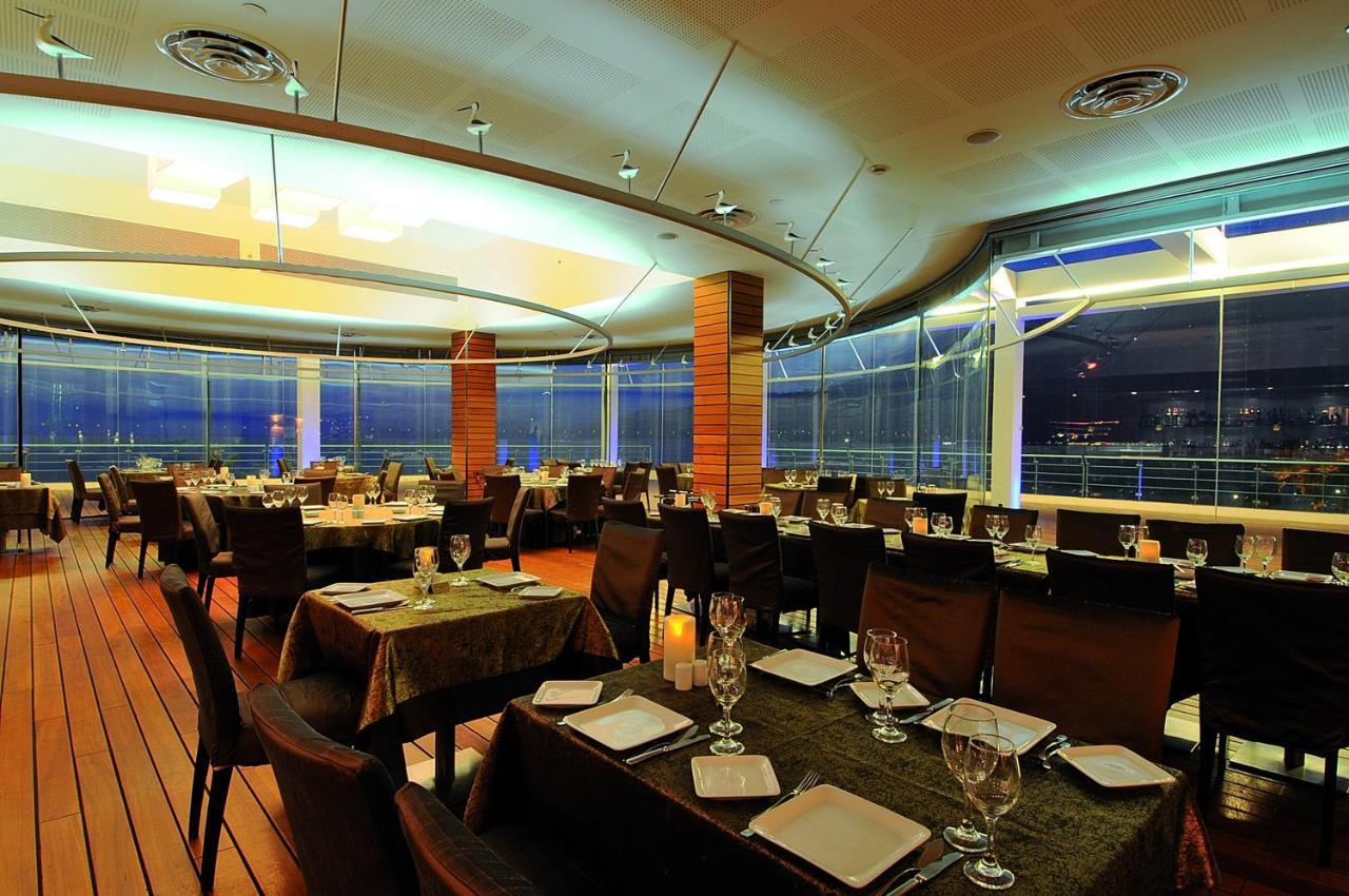 Club Hotel Casino Loutraki Εξωτερικό φωτογραφία The interior of the restaurant